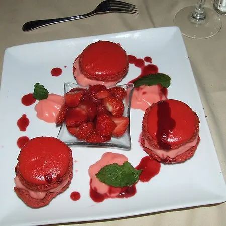 D'oc D'or D'hotes Bed & Breakfast 4*