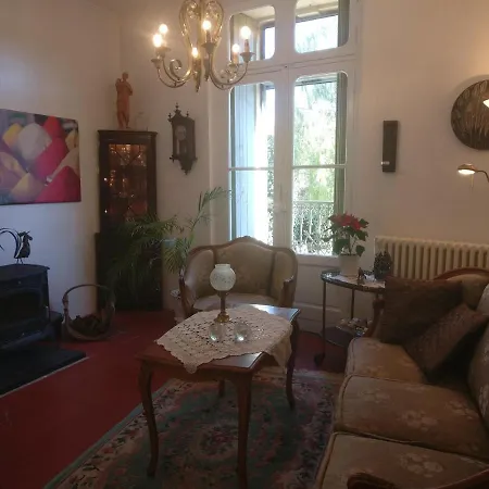 D'oc D'or D'hotes Bed & Breakfast 4*